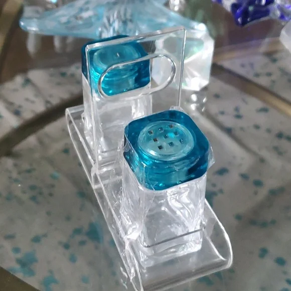 Luigi - Picture 3 of 5